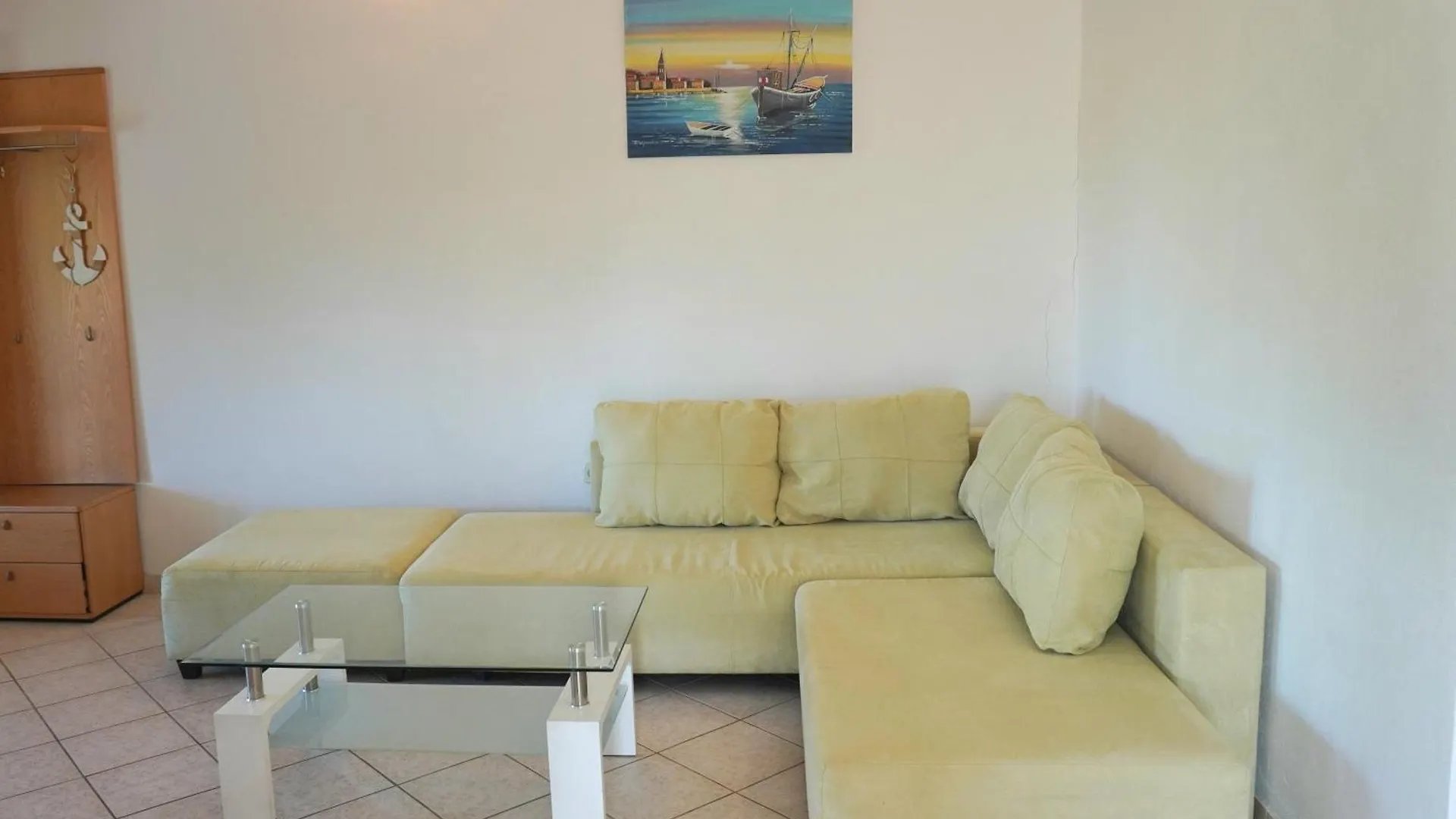 Apartment Bagic Vir